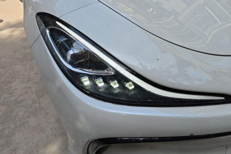 Used IM LS6 2023 Max Standard Edition Right Front Headlight