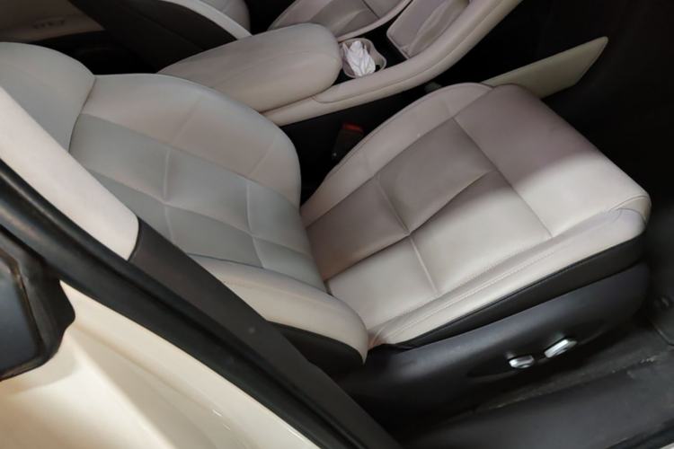 Used IM LS6 2023 Max Standard Edition Right Front Seat