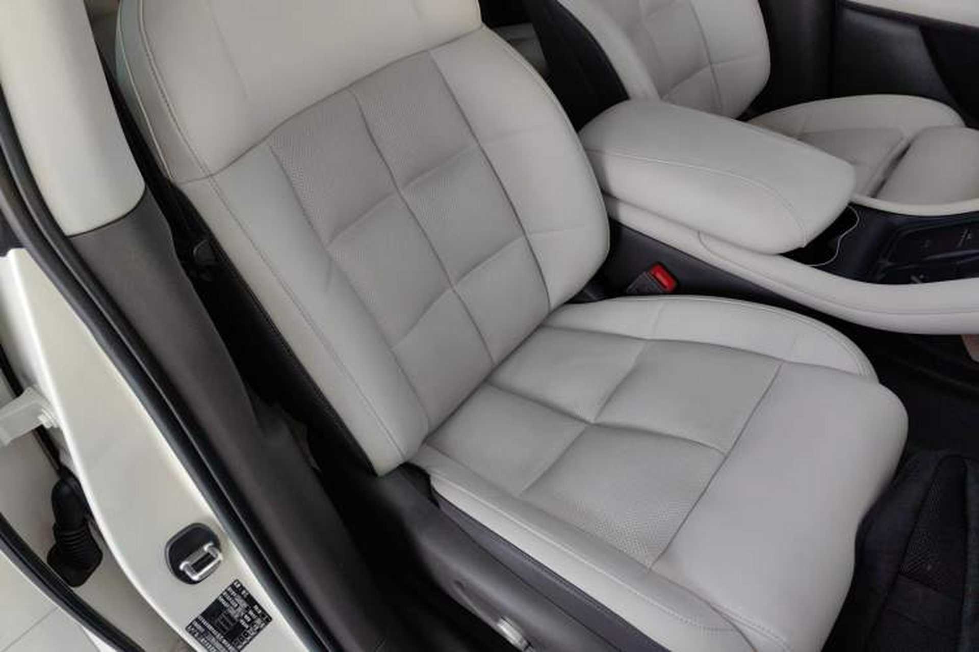 Used IM LS6 2023 Max Standard Edition Right Front Seat