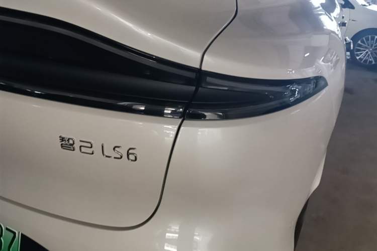 Used IM LS6 2023 Max Standard Edition Right Rear Taillight