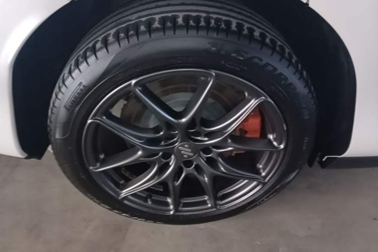 Used IM LS6 2023 Max Standard Edition Right Rear Wheel Hub
