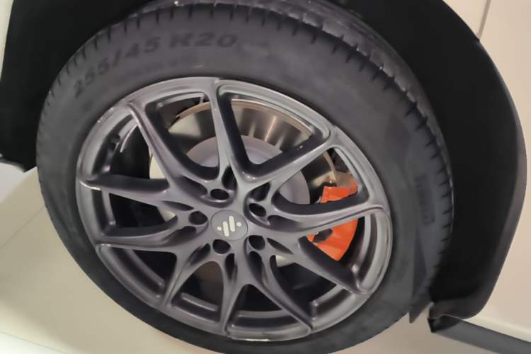 Used IM LS6 2023 Max Long-Range Version Right Rear Wheel Hub