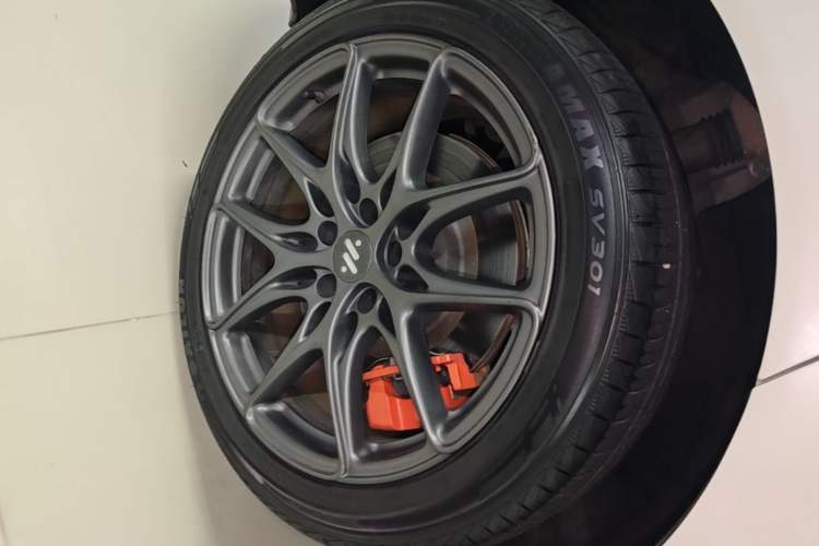 Used IM LS6 2023 Max Enhanced Performance Edition Right Rear Wheel Hub
