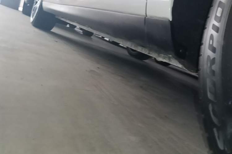 Used IM LS6 2023 Max Standard Edition Right Side Sill