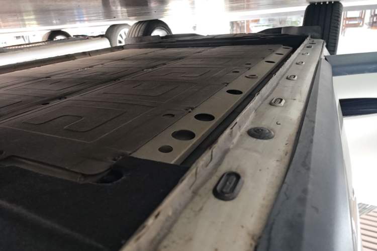 Used IM LS6 2023 Max Standard Edition Right Side Sill