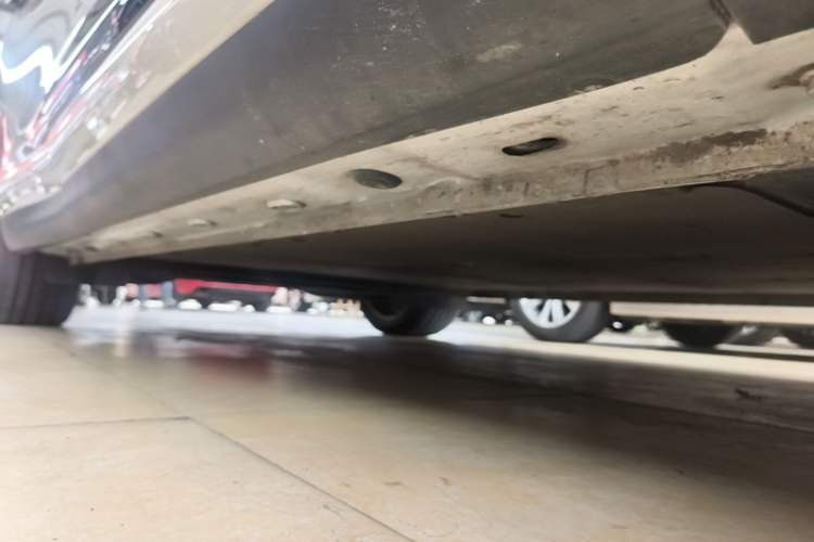 Used IM LS6 2023 Max Standard Edition Right Side Sill