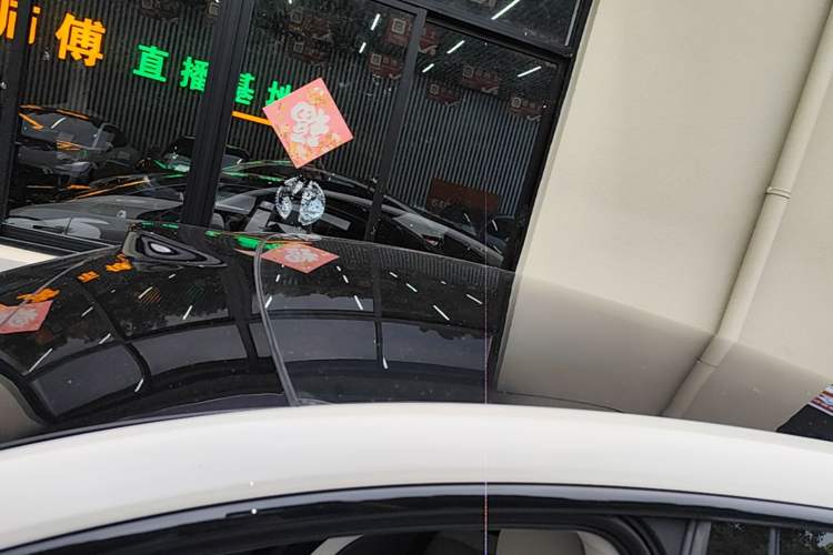 Used IM LS6 2023 Max Standard Edition Roof