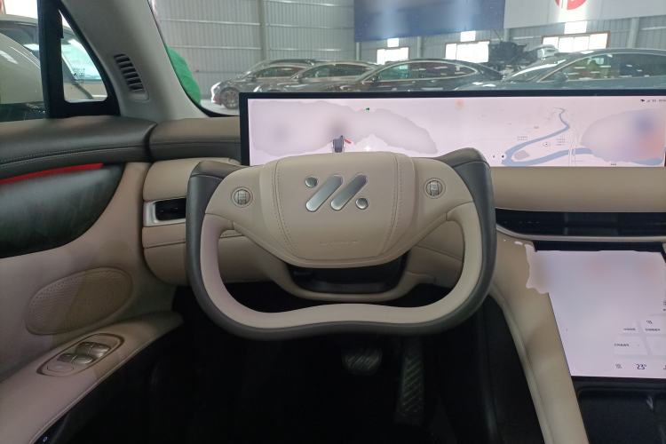Used IM LS6 2023 Max Standard Edition Steering Wheel