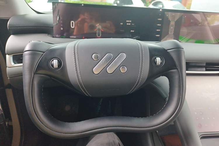 Used IM LS6 2023 Max Long-Range Version Steering Wheel
