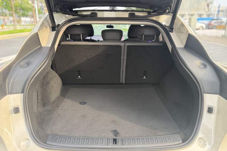 Used IM LS6 2023 Max Enhanced Performance Edition Trunk
