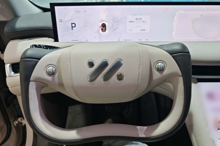 Used IM LS6 2023 Max Standard Edition Steering Wheel