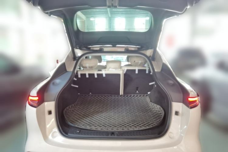 Used IM LS6 2023 Max Standard Edition Trunk