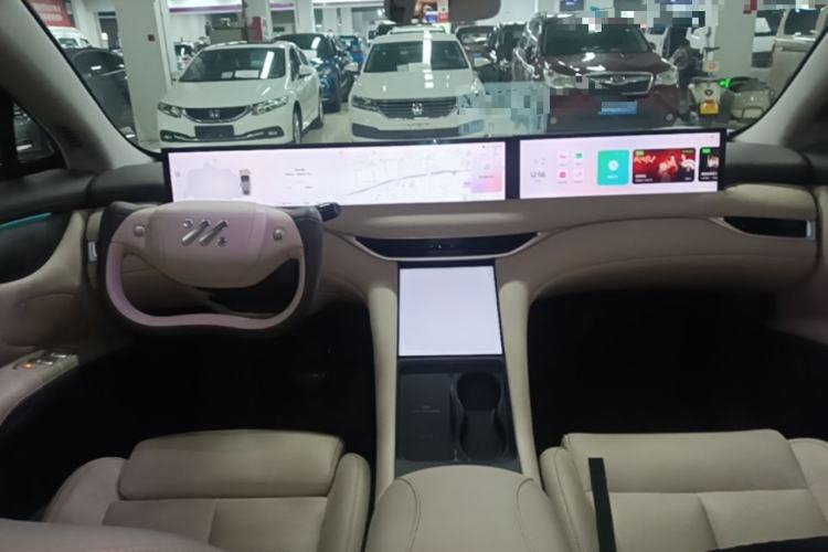 Used IM LS6 2023 Max Long-Range Version Center Console