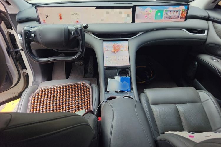 Used IM LS6 2023 Max Long-Range Version Center Console