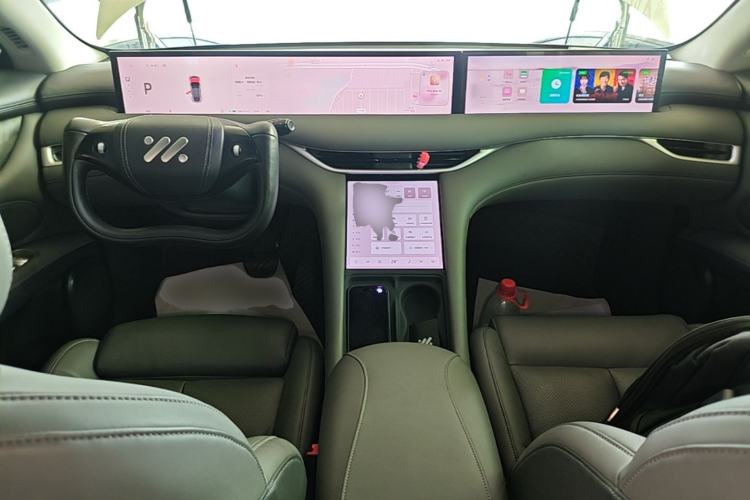 Used IM LS6 2023 Max Long-Range Version Center Console