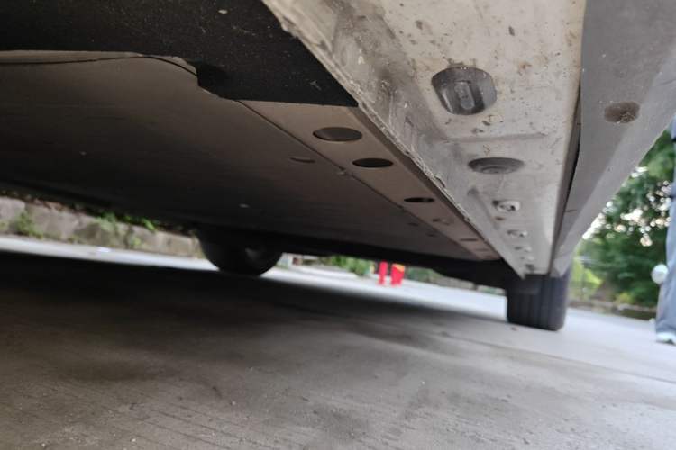 Used IM LS6 2023 Max Standard Edition Chassis Front Left