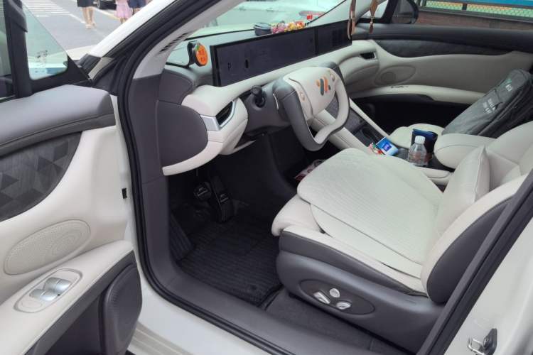 Used IM LS6 2023 Max Enhanced Performance Edition Driver Seat
