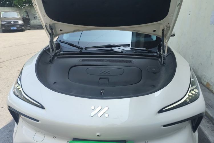 Used IM LS6 2023 Max Long-Range Version Engine Bay