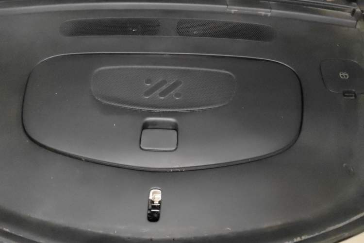 Used IM LS6 2023 Max Long-Range Version Engine Bay