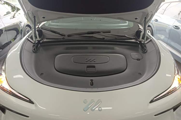 Used IM LS6 2023 Max Enhanced Performance Edition Engine Bay