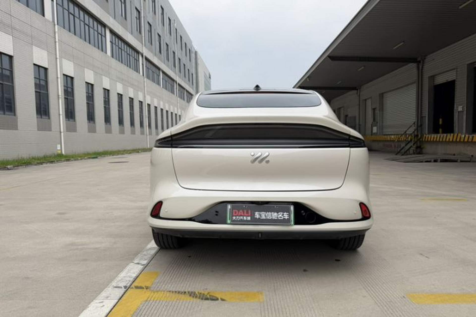 Used IM LS6 2023 Max Standard Edition Exterior 1