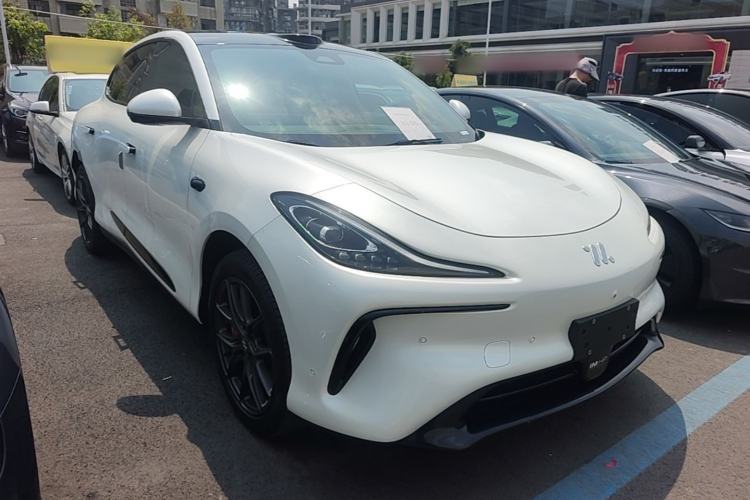 Used IM LS6 2023 Max Standard Edition Exterior 1