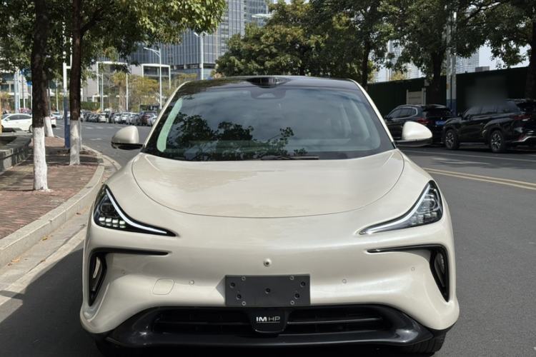 Used IM LS6 2023 Max Standard Edition Exterior 11