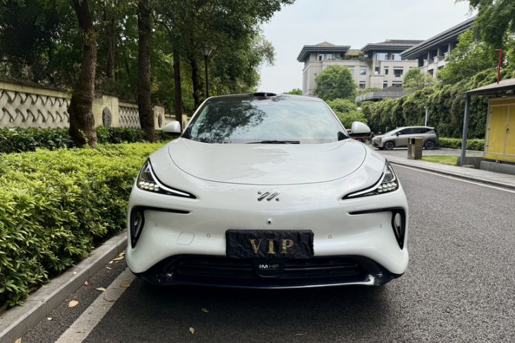 Used IM LS6 2023 Max Standard Edition Exterior 2