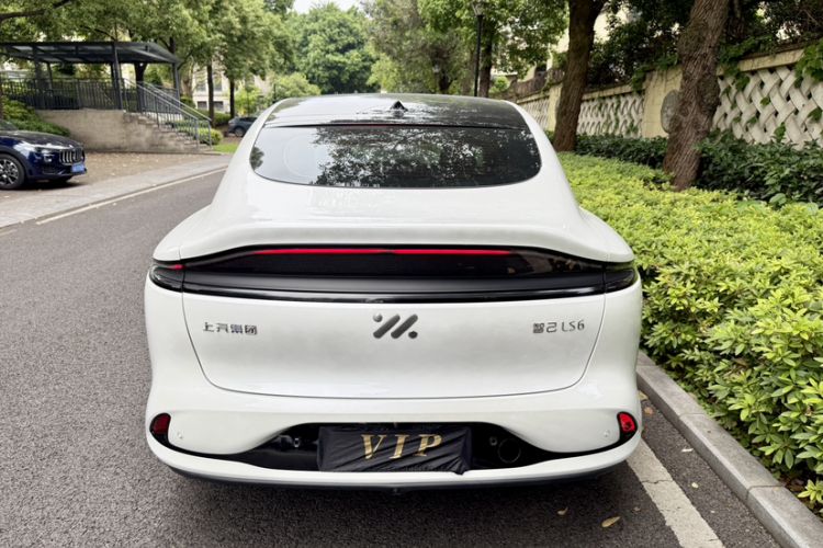Used IM LS6 2023 Max Standard Edition Exterior 3