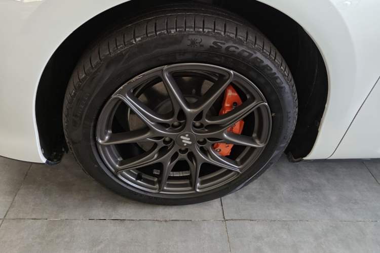 Used IM LS6 2023 Max Enhanced Performance Edition Exterior 4