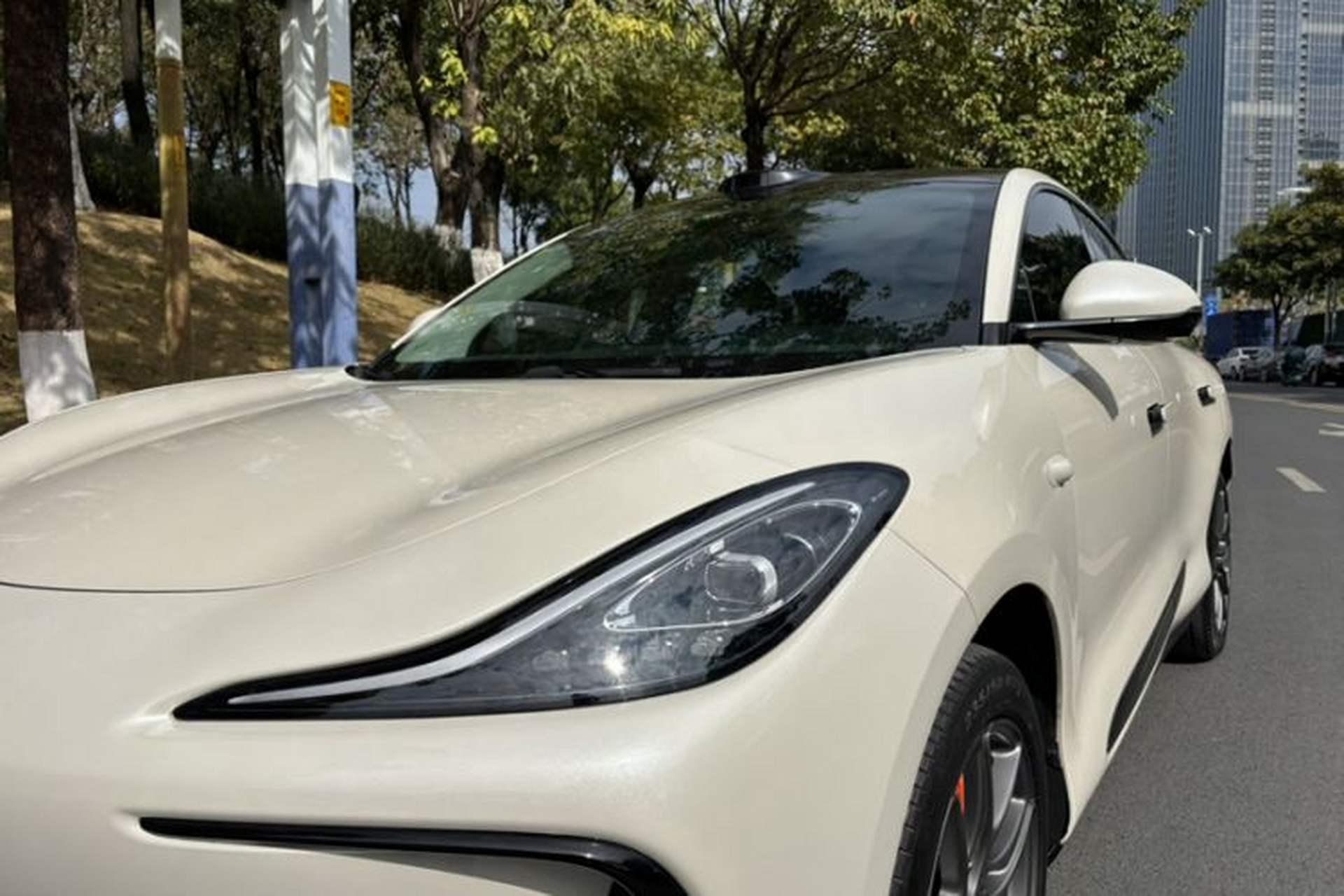 Used IM LS6 2023 Max Standard Edition Exterior 5