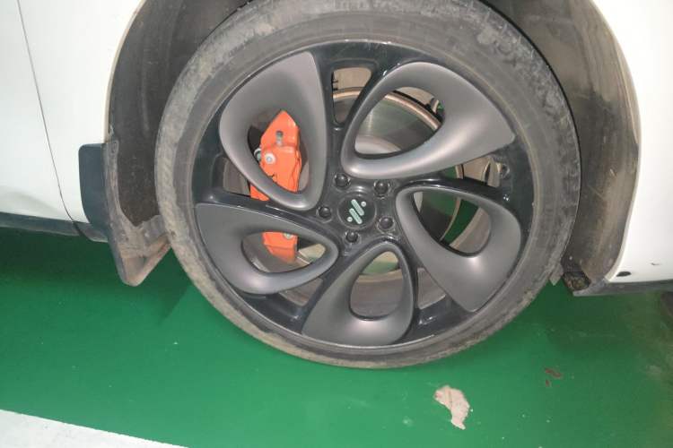 Used IM LS6 2023 Max Standard Edition Exterior 7