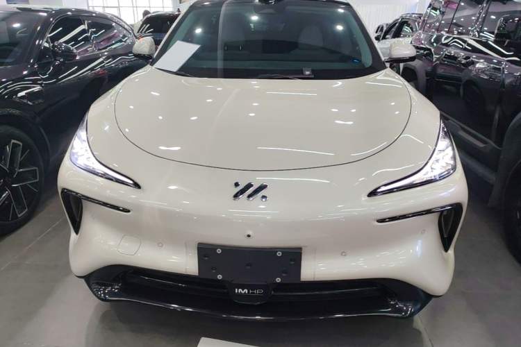 Used IM LS6 2023 Max Standard Edition Front