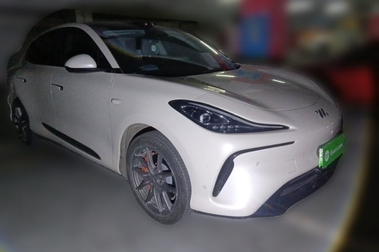 Used IM LS6 2023 Max Standard Edition Front Right 45 Deg