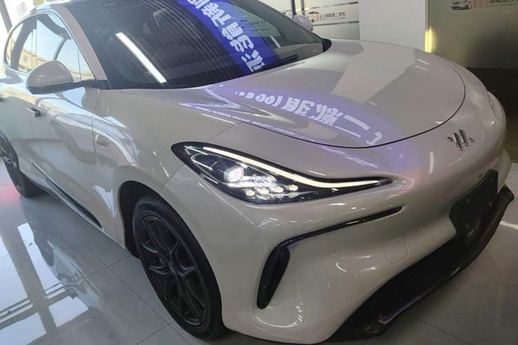 Used IM LS6 2023 Max Standard Edition Front Right 45 Deg