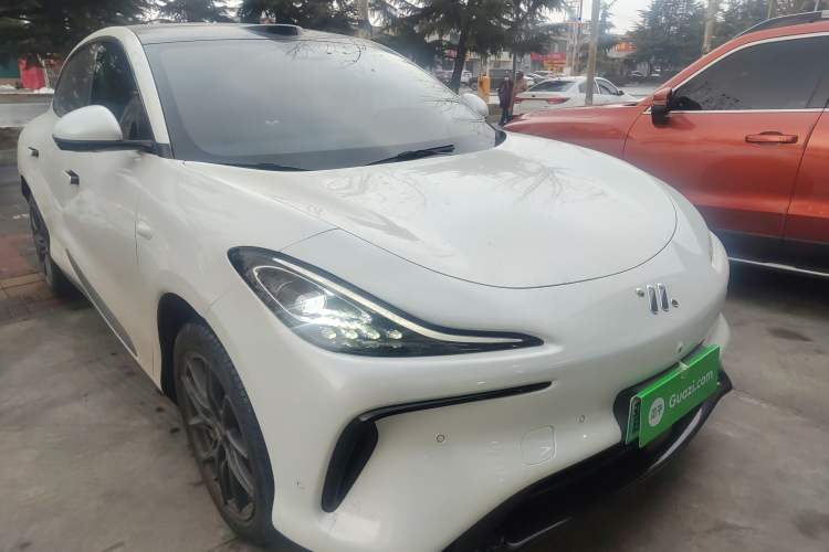 Used IM LS6 2023 Max Standard Edition Front Right 45 Deg