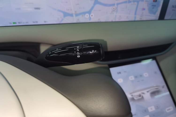 Used IM LS6 2023 Max Extended-Range Version Gear Lever