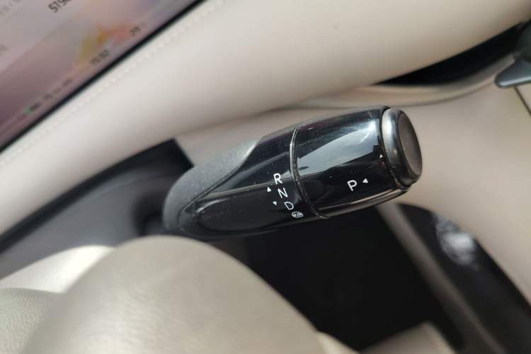 Used IM LS6 2023 Max Standard Edition Gear Lever