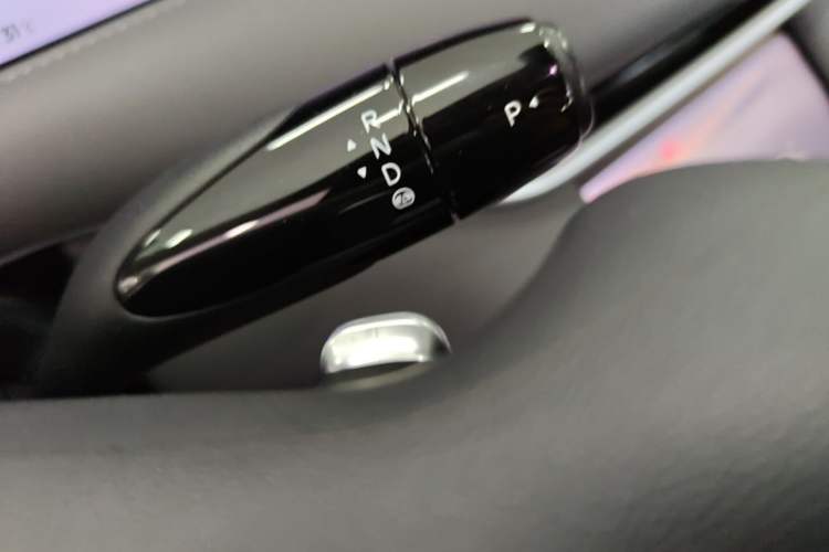 Used IM LS6 2023 Max Enhanced Performance Edition Gear Lever