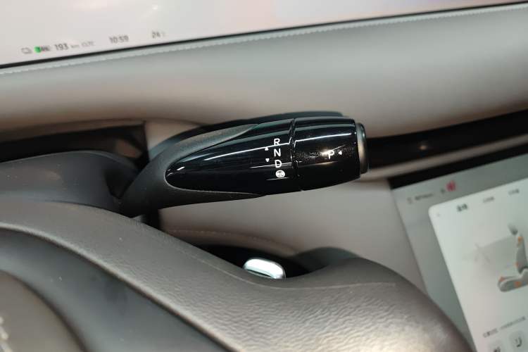Used IM LS6 2023 Max Standard Edition Gear Lever