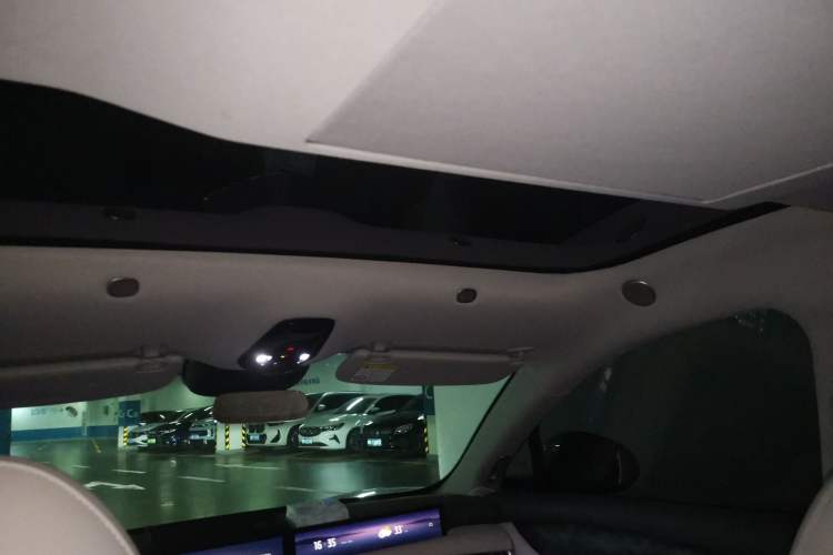 Used IM LS6 2023 Max Long-Range Version Headliner