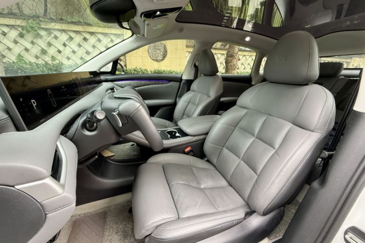 Used IM LS6 2023 Max Standard Edition Interior 1