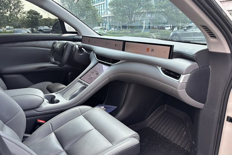 Used IM LS6 2023 Max Standard Edition Interior 13