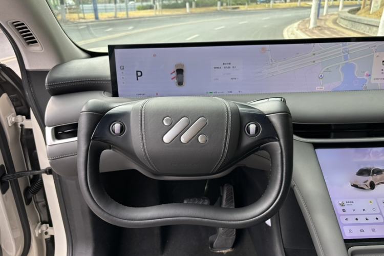 Used IM LS6 2023 Max Standard Edition Interior 15
