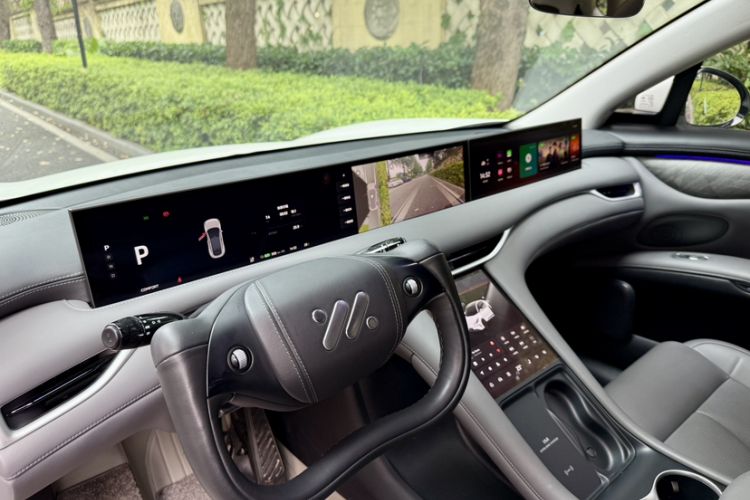 Used IM LS6 2023 Max Standard Edition Interior 4