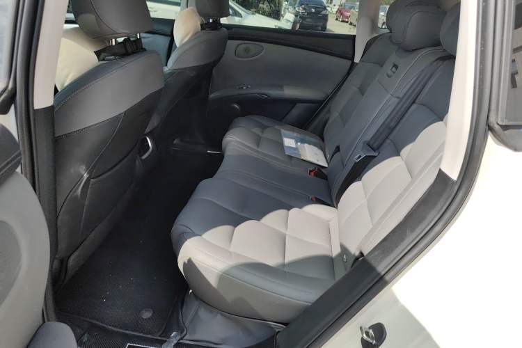 Used IM LS6 2023 Max Standard Edition Interior 4