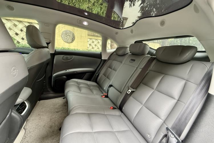 Used IM LS6 2023 Max Standard Edition Interior 5