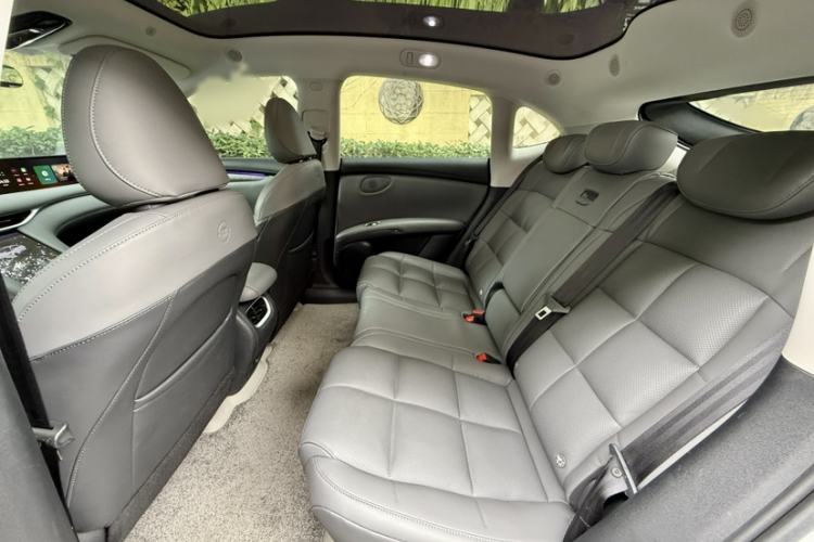 Used IM LS6 2023 Max Standard Edition Interior 6