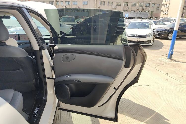 Used IM LS6 2023 Max Standard Edition Interior 6