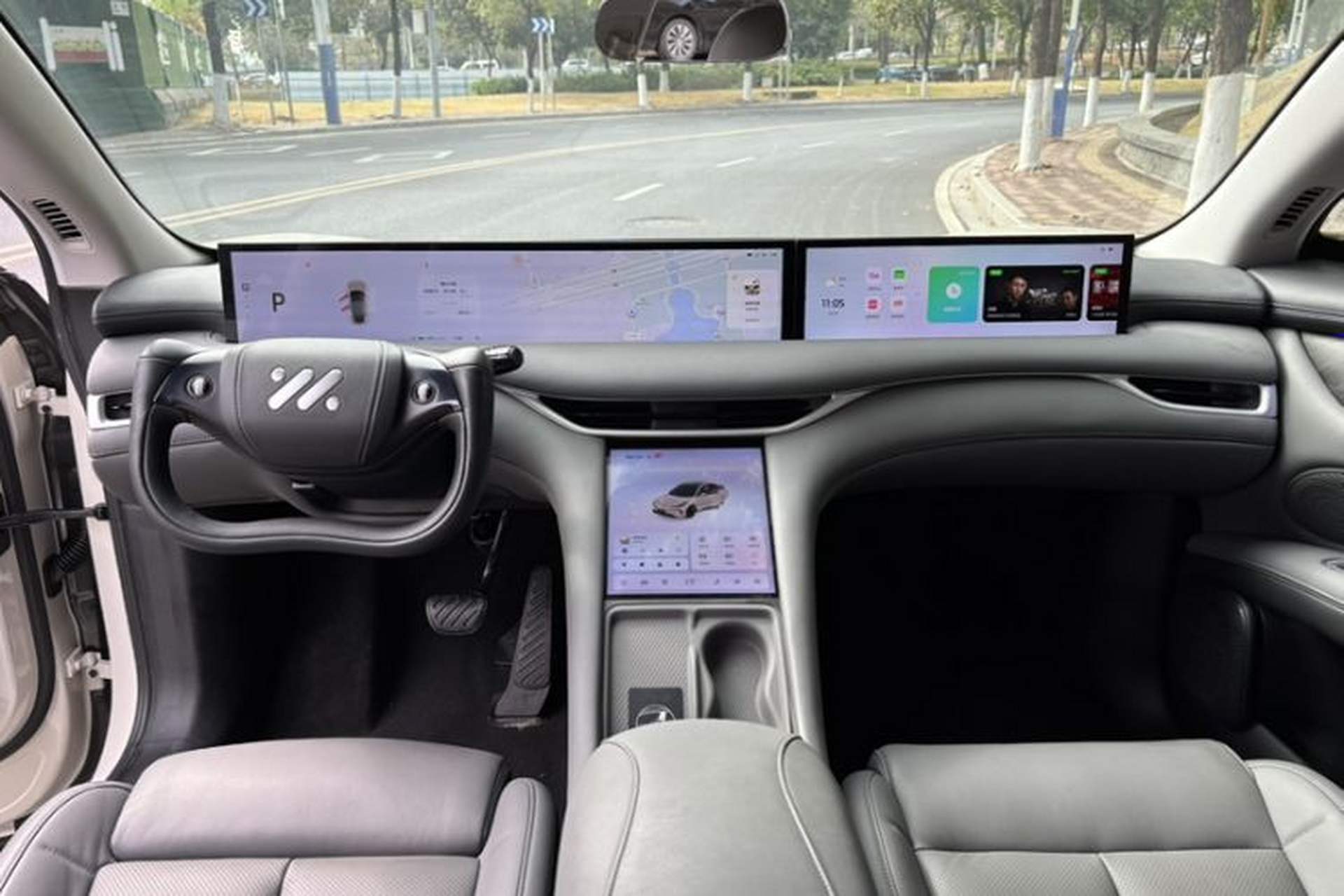 Used IM LS6 2023 Max Standard Edition Interior 8